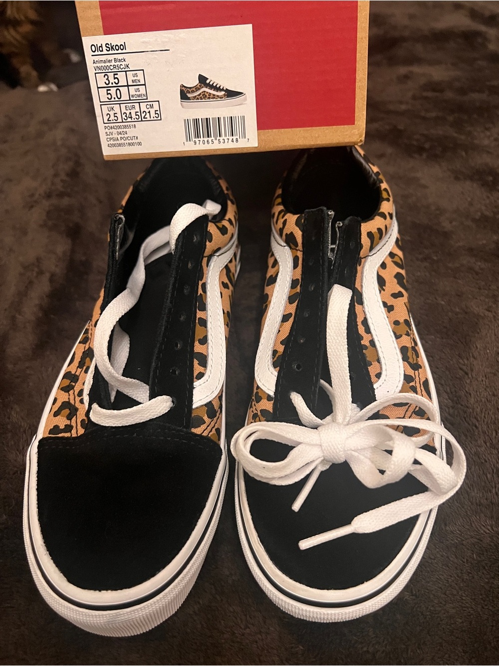 VANS Old Skool Animalier  Size 3.5 men and 5.0 women